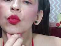 Espero que te GUSTE el sexo tanto como a mí porque me encanta actuar EN VIVO para ti. Me encantan los juegos de rol. SIGUE mi habitación,no te olvides de VOTAR por mi actuación con tus ME GUSTA. Para mí es MUY IMPORTANTE tener tu APOYO. Charlar contigo realmente me excita y me motiva a hacer cosas aún más locas y calientes por ti. Tus fantasías secretas son mi deseo, así que asegúrate de decirme cuáles son. Soy todo tuyo para crear y dominar. Del mismo modo, estoy muy agradecido a cada uno de ustedes por sus CONSEJOS. Su ayuda es apreciada y me ayudará a seguir actuando para usted en el futuro. Ahora deja de perder el tiempo, mi culo travieso está esperando tu dulce semen caliente y déjame explotar mi gran carga de semen también.