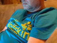 Een leuke, gezellige persoon, in voor een goed gesprek en als er ruimte is voor meer, dan komt dat helemaal goed! Als jij de controle wil nemen, of deze juist wil verliezen, dan kunnen we hier altijd een modus in vinden. Ik heb ook mogelijkheden om wat te veranderen en meer aan te sluiten bij jouw ideeen of wensen. Laat me die dus vooral horen. Als je een verzoekje wil laten uitvoeren, kom dan lekker in VIP, of stuur hiervoor een TIP. Hoop snel samen vooral veel lol en spanning te beleven!
