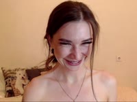 I have a romantic side, a twisted humor, a passionate side, a dirty side and a caring side.I am a very tender girl, I love sex and enjoy it .. I like the sensual dance, as I undress and touch my body