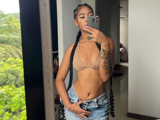 hot webcamslut CarolineCartson