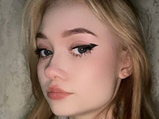 kinky webcam photo CecilyBurnard