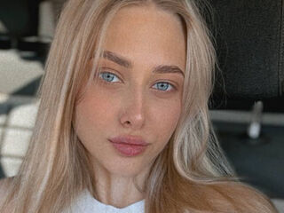 cam chatroom ChristyMarshall