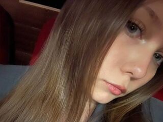 beautiful cam girl CleliaGuynup