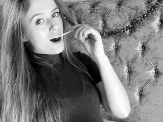 extreme cam DaisyLong