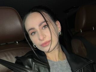 camslut naked DominikaFires