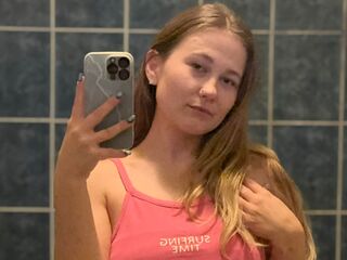 sex webcam GlossyMonica