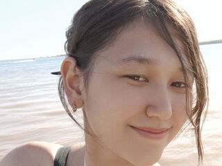 camslut topless LucreciaConsla