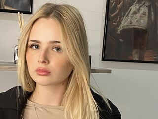 live-chat MarnieRhyner