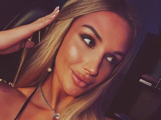 nude webcam girl pic MeganHamillton