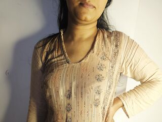 streaming live cam RubbynaKhan