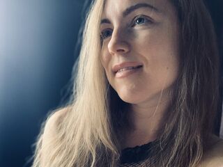 live chat room JannyJones