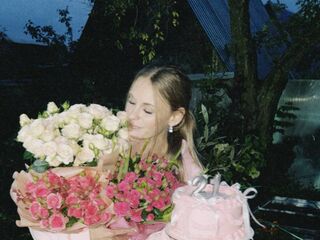 girl cam naked SharlynHazelton