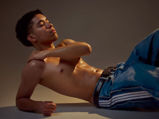 CyrusRoyal