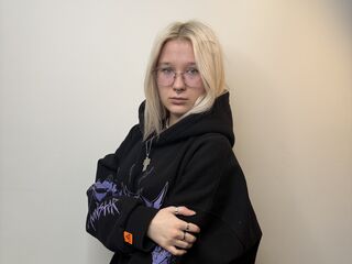 naked cam girl fingering pussy AdelinaCostanti