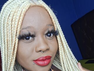 camslut video AkeliaHampson