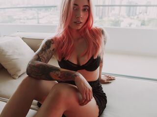 camwhore masturbating with vibrator AlessaLaurent