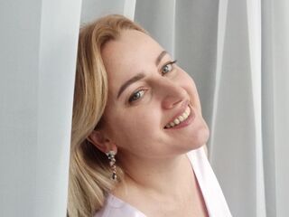 live teaser web cam AlexaDeneuve