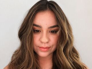 cyber sex cams AlexandraThornt