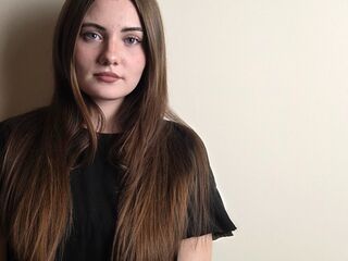 free live cam chat AlfrediaRoubekas