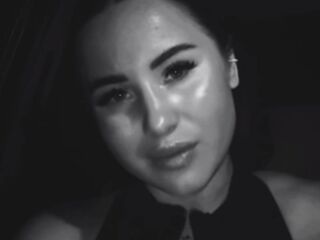 masturbating cam girl AliceFluffy