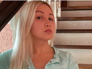 chat room picture AmaiaJohnstone