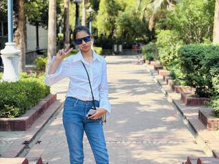 chat room webcam photo AmairaSingh