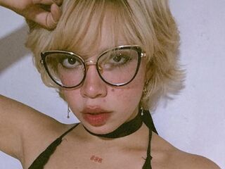 live free chat AmelieMari