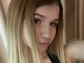 adult chat room AraPosey