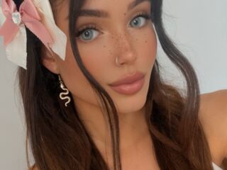 camgirl porn cam BellaSophiaSky