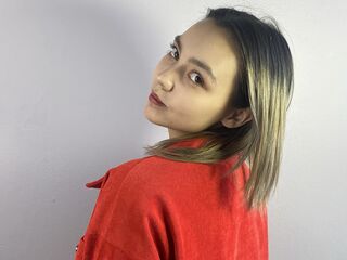 camslut fingering pussy BellaWaves