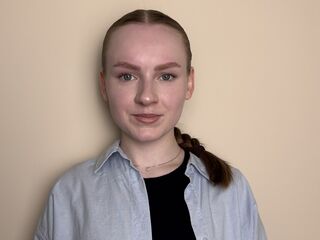 striptease cam BettyannGrenon