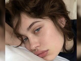 naked girl with cam fingering BrettOpher