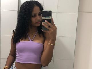 hot cam girl masturbating with dildo CamilaHank