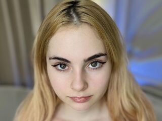 camgirl playing with sextoy CassidyKison