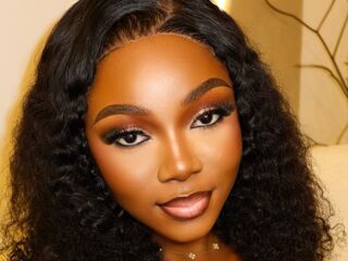 girl showing pussy CassieCee