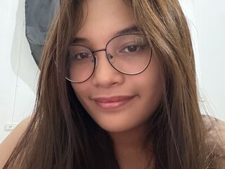 live webcam performer CutieGly