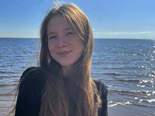 live chat DarcelMele