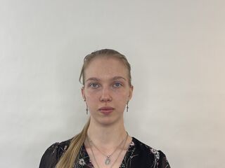 cam girl playing with vibrator DarcieWidmer
