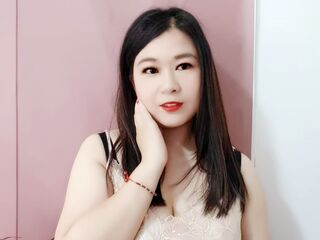 camgirl chat room DellaLee
