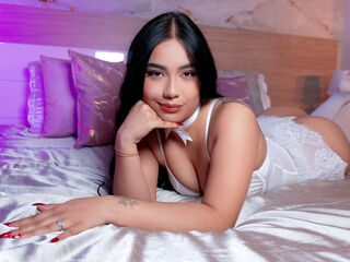 strip show DianaBardot