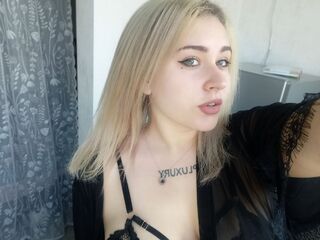 fingering webcam girl DinahSalimas