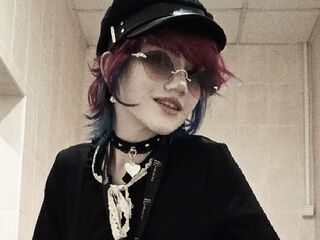 naughty camgirl picture ElanorCiolek