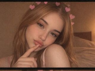 chatroom webcam ElaraWinslow