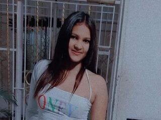 camgirl showing tits ElianaPrince