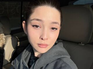topless webcamgirl ElletteBulman
