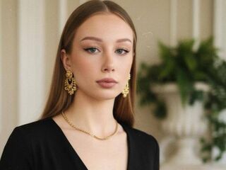 naughty video chat EmaGurrad