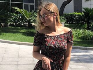 hot webcam show EmileeBeyale