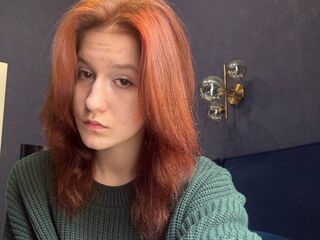 camgirl playing with dildo EmmaTrippa