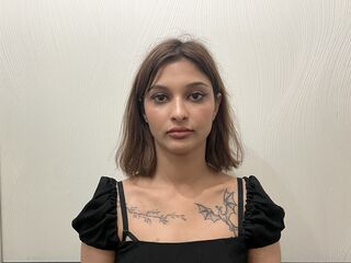 girl ErickaGoldie