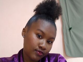 fingering girl webcam picture FanirisoaEmina